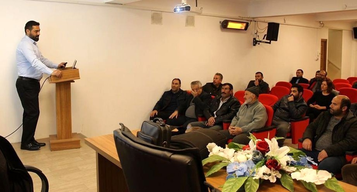 Erzincan\'da besiciler buzağı ishalleri ve korunma yolları hususunda bilgilendirildi