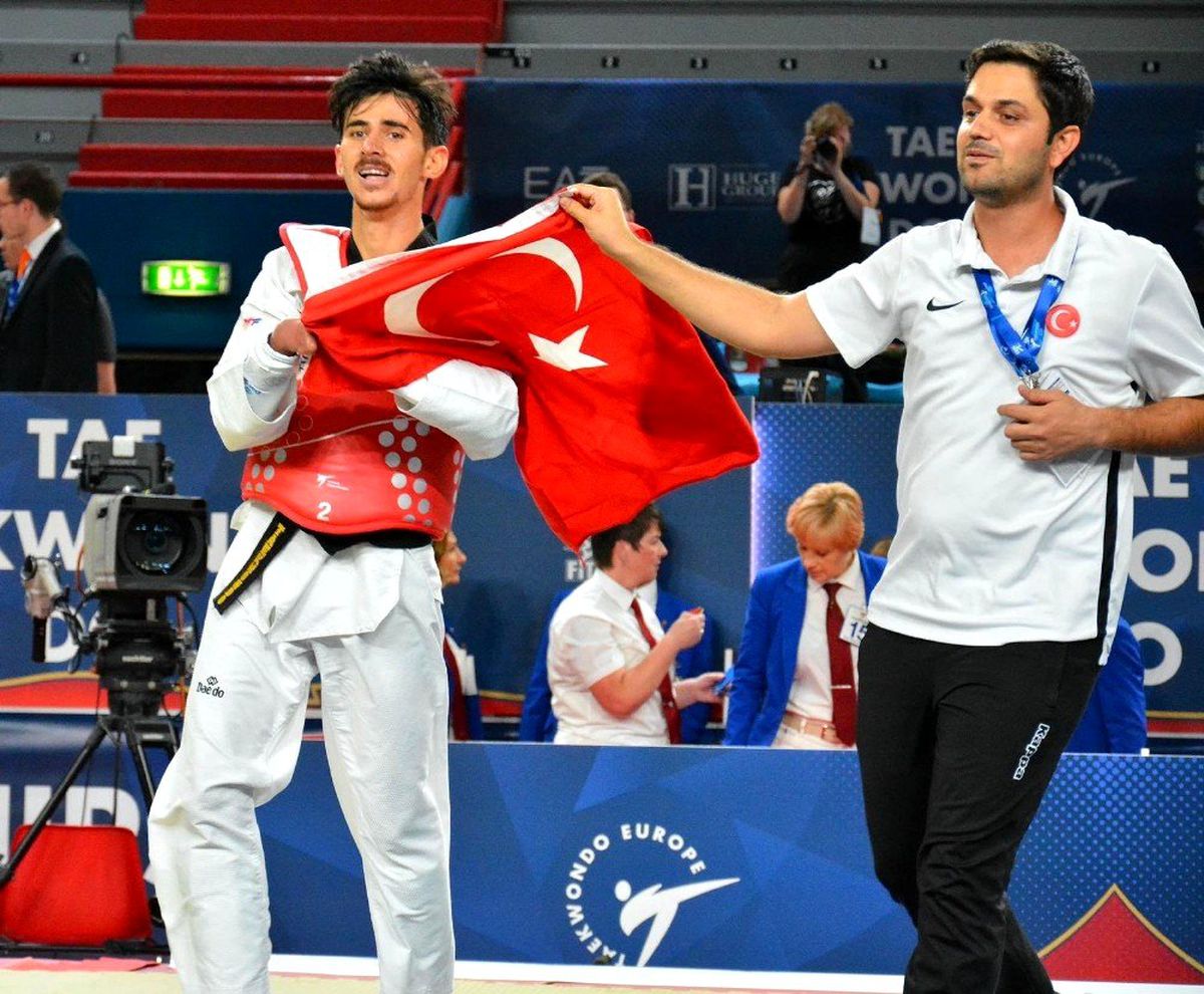 GAÜN\'ün iki öğrencisinden önemli başarı