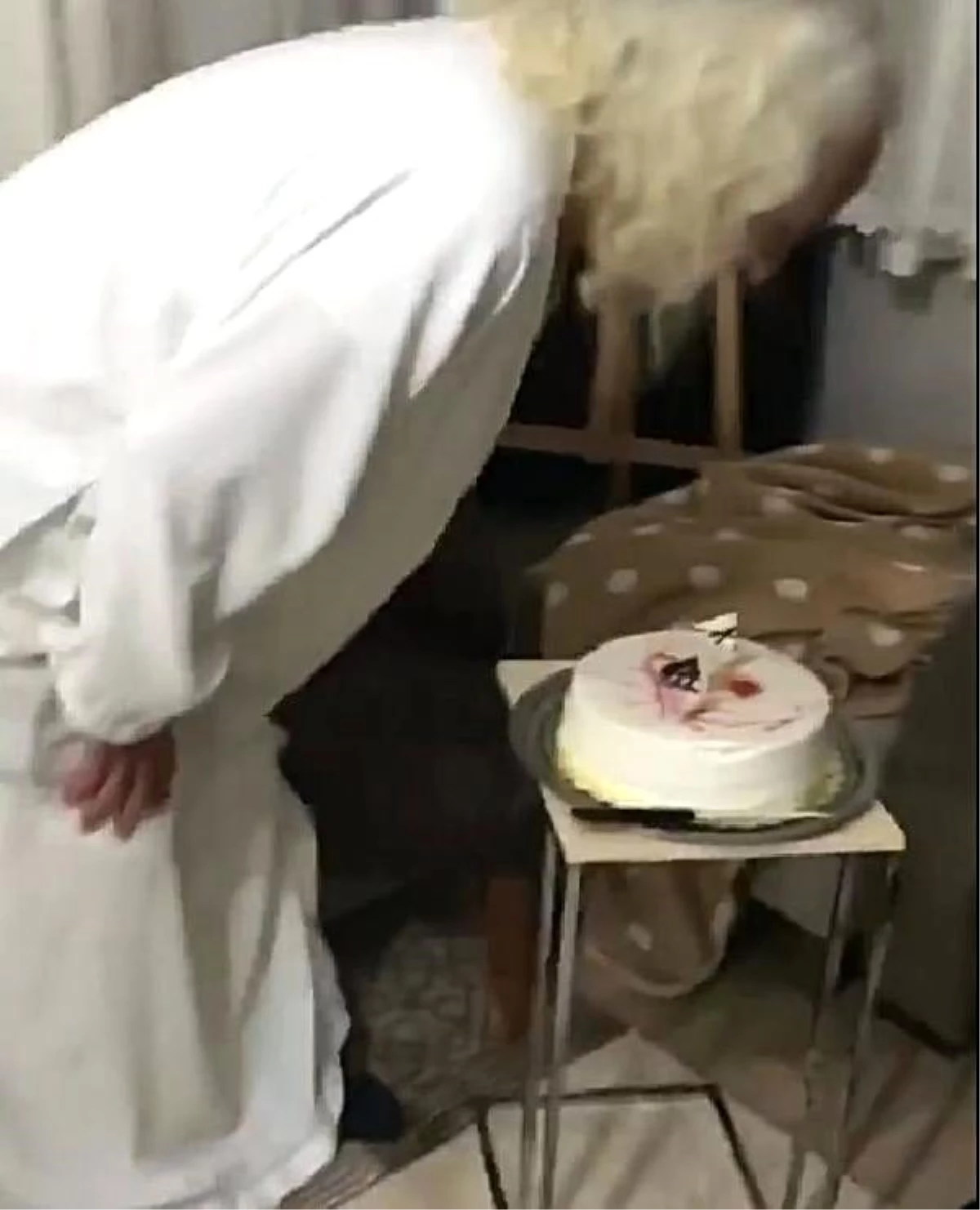 Hasan Mezarcı, Noel\'i doğum günü olarak kutladı