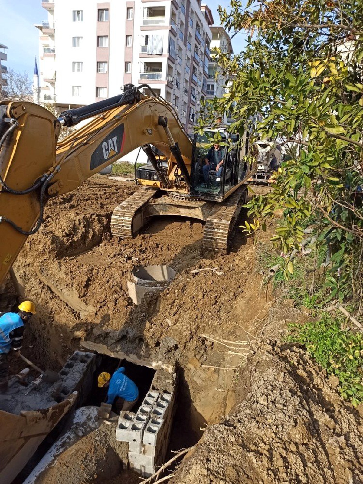 İncirliova\'nın yağmur suyu çalışmaları tamamlanıyor