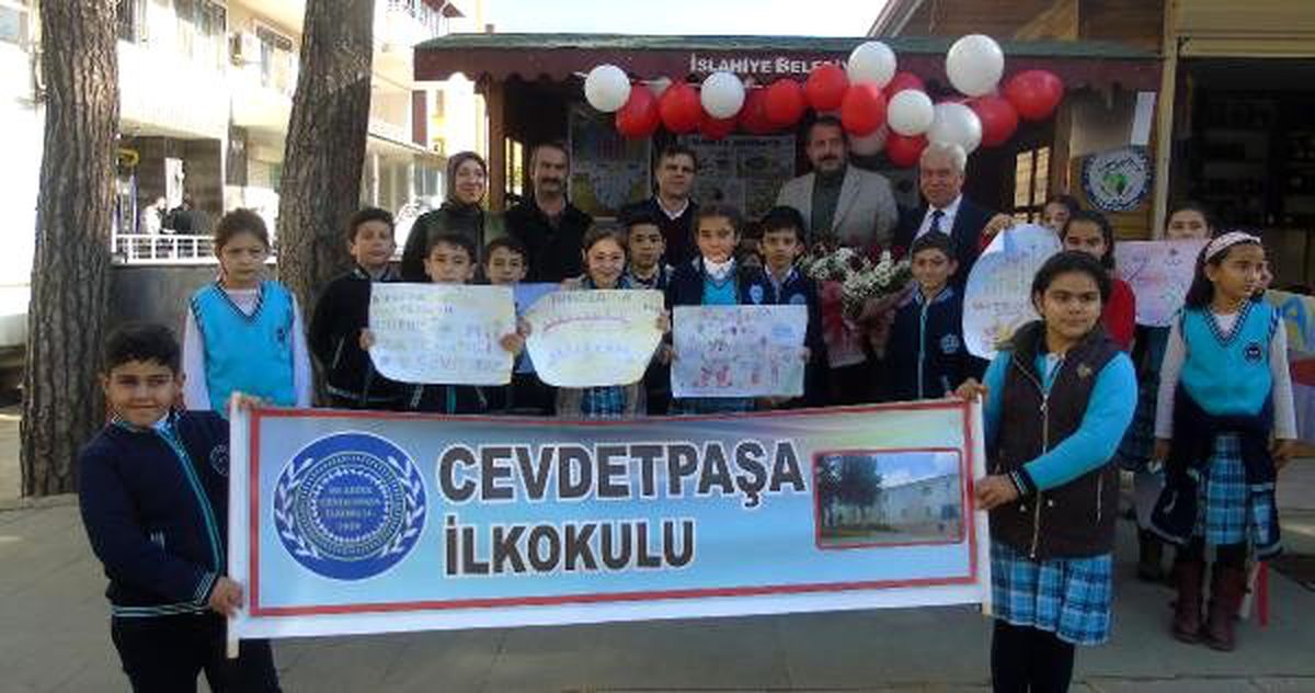 İslahiye\'de, \'Durakta matematik\' projesi hayata geçti