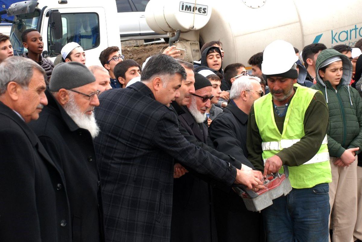 Isparta Mekke Eğitim Vakfı\'nda 3. eğitim binası temeli atıldı