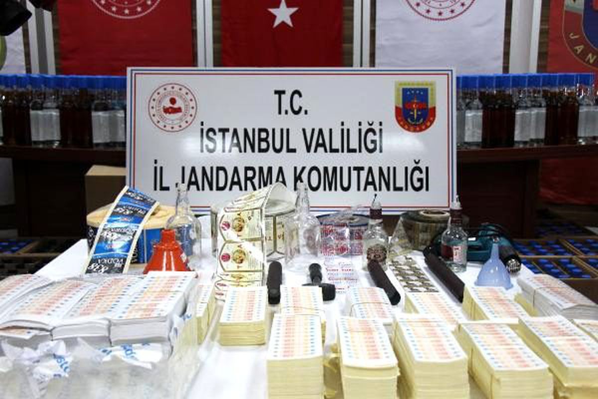 Jandarmadan yılbaşı öncesi İstanbul\'da sahte içki operasyonu