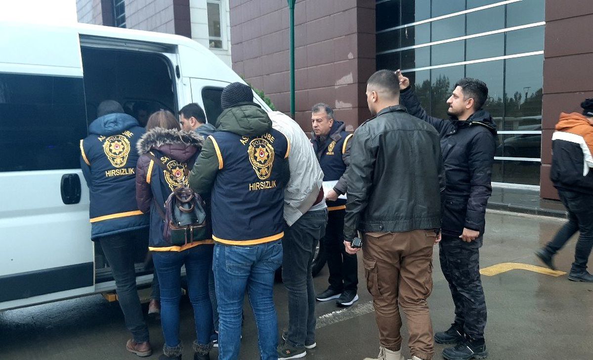 Kombi hırsızları yakalandı