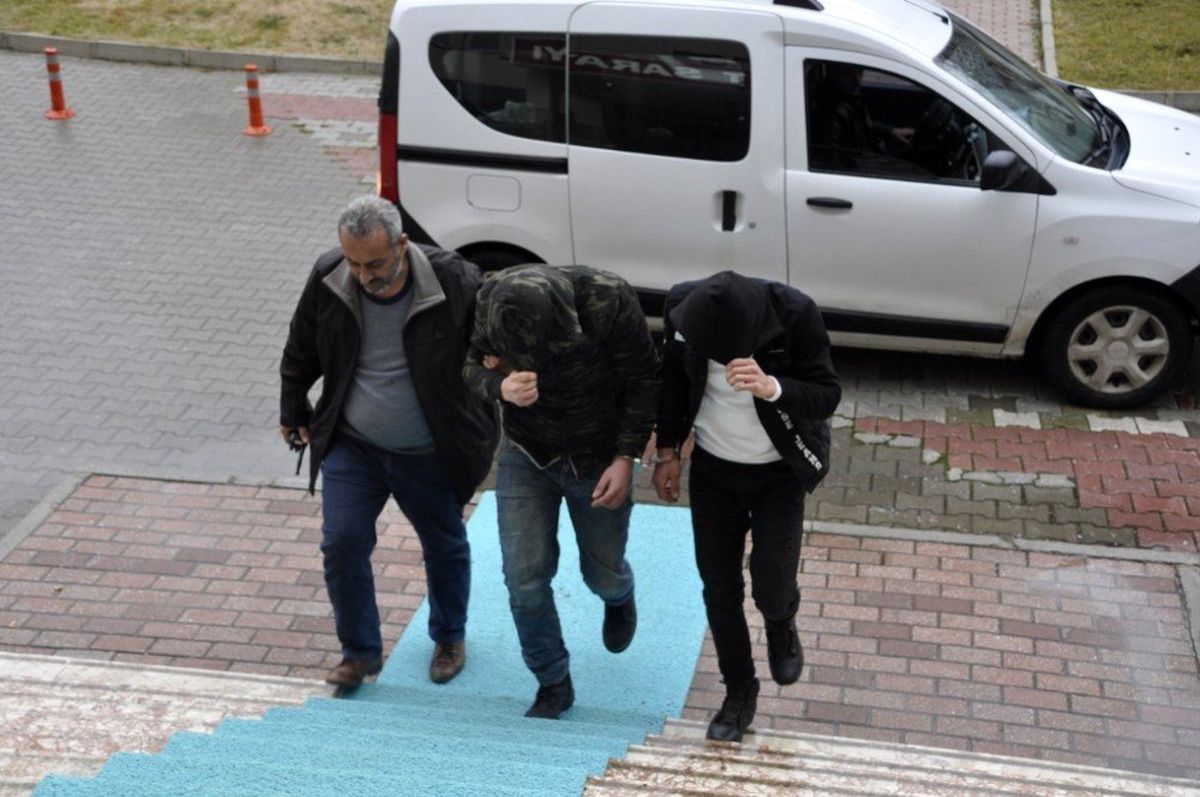 Konya\'daki uyuşturucu operasyonunda 3 kişi tutuklandı