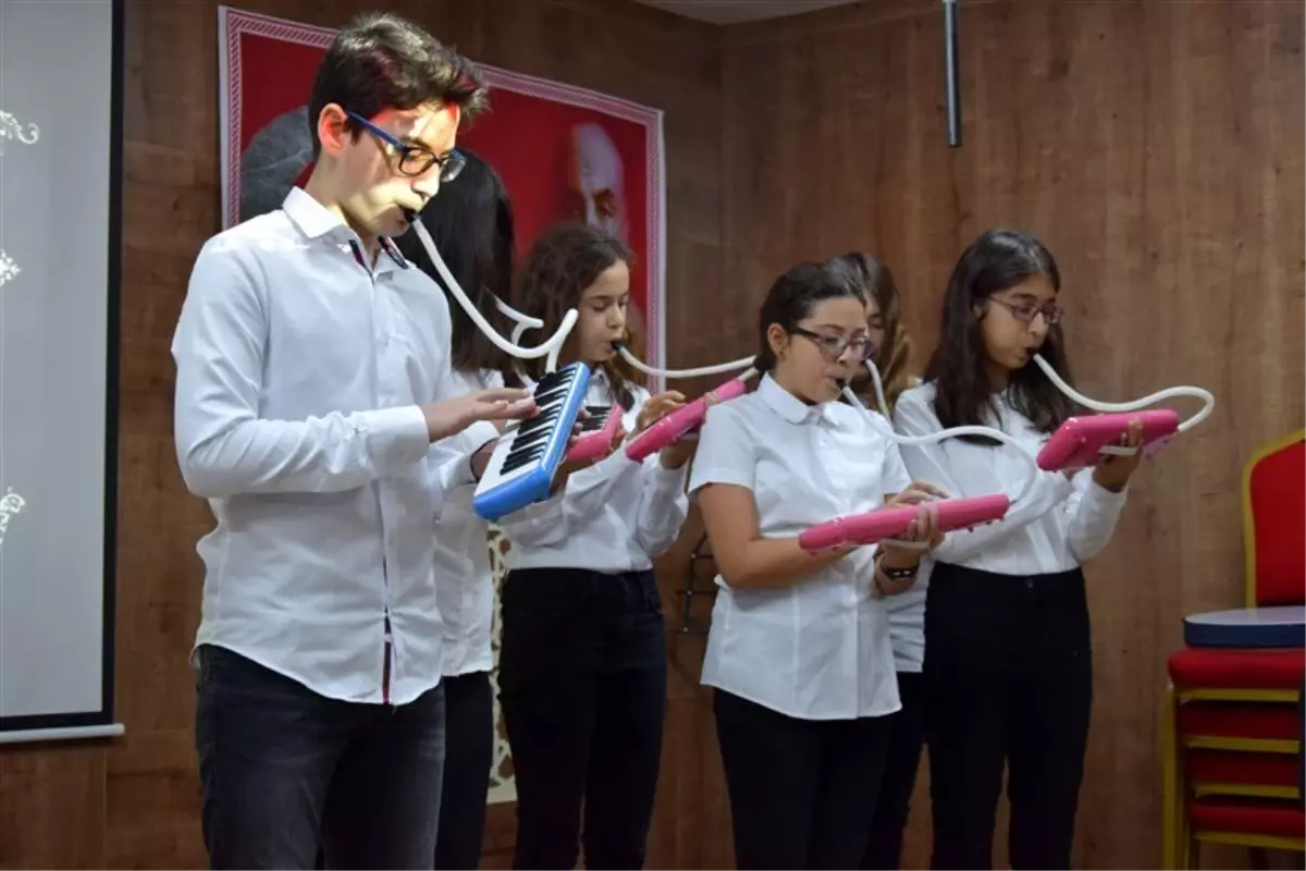 Milli Şairimiz Mehmet Akif Ersoy anıldı