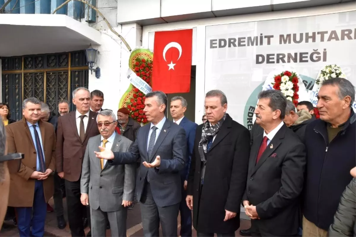 Muhtarlar Derneği Edremit\'te açıldı