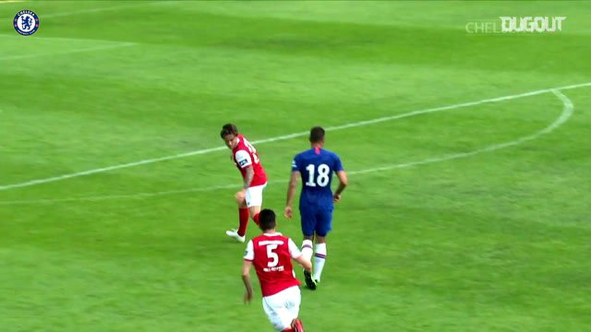 Olivier Giroud\'ya Yakın Çekim