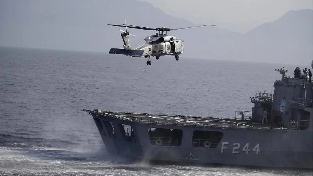 Rusya, Çin ve İran donanmaları, Hint Okyanusu ile Umman Denizi\'nde ortak tatbikata hazır