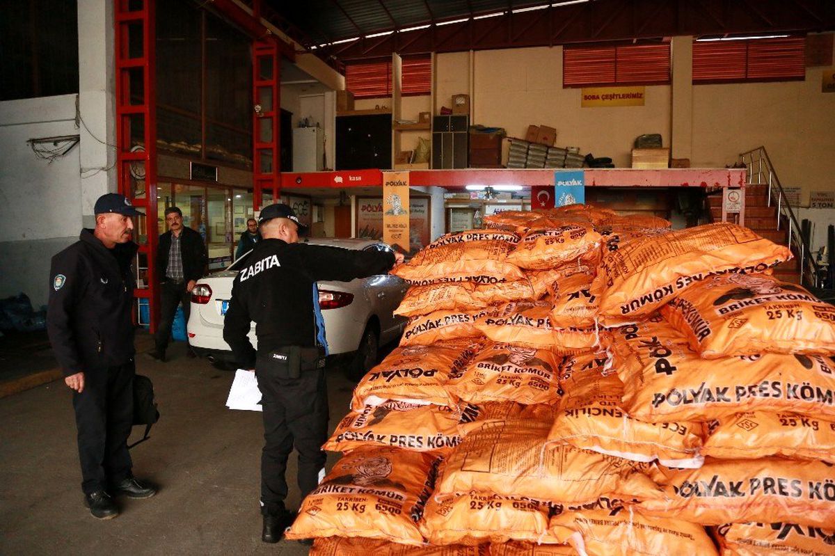 Toroslar\'da katı yakıt satan işletmeler denetlendi