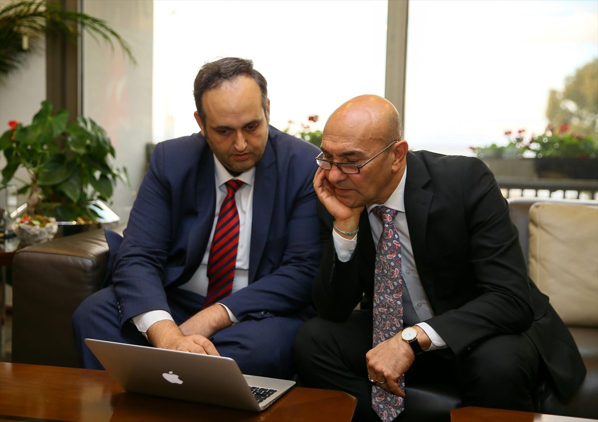 Tunç Soyer, AA\'nın "Yılın Fotoğrafları" oylamasına katıldı