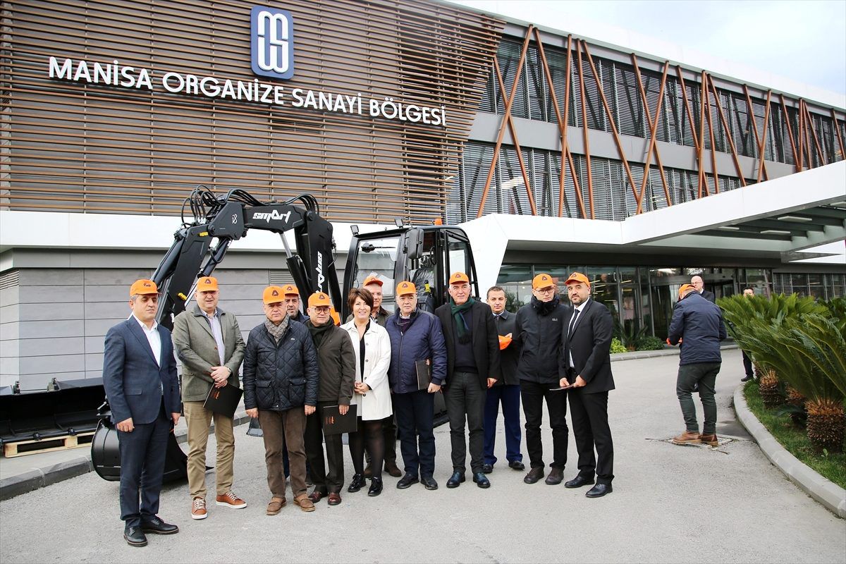 Yerli üretim ilk midi ekskavatörü Manisa OSB aldı