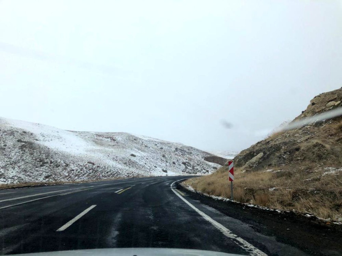 Ağrı-Erzurum arasında siyah beyaz yolculuk