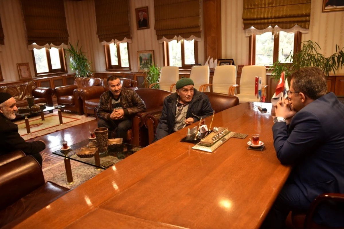Başkan Çatal, "Halk Günü"nde vatandaşlarla bir araya geldi