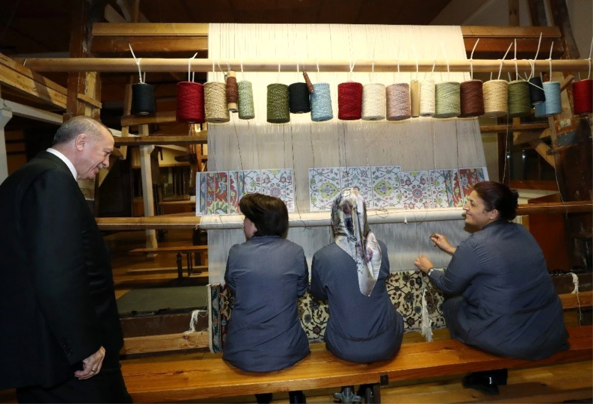 Cumhurbaşkanı Erdoğan, Hereke Halı Fabrikası\'nı ziyaret etti