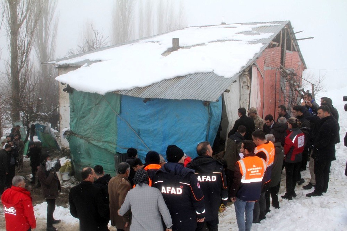 Elazığ\'da 22 artçı deprem meydana geldi