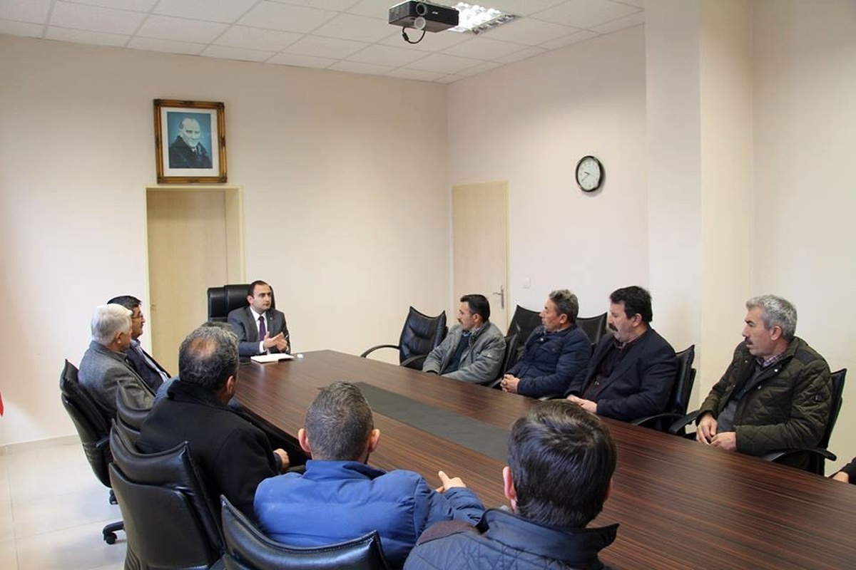 Kaymakam, muhtarlarla 1 yılı değerlendirdi