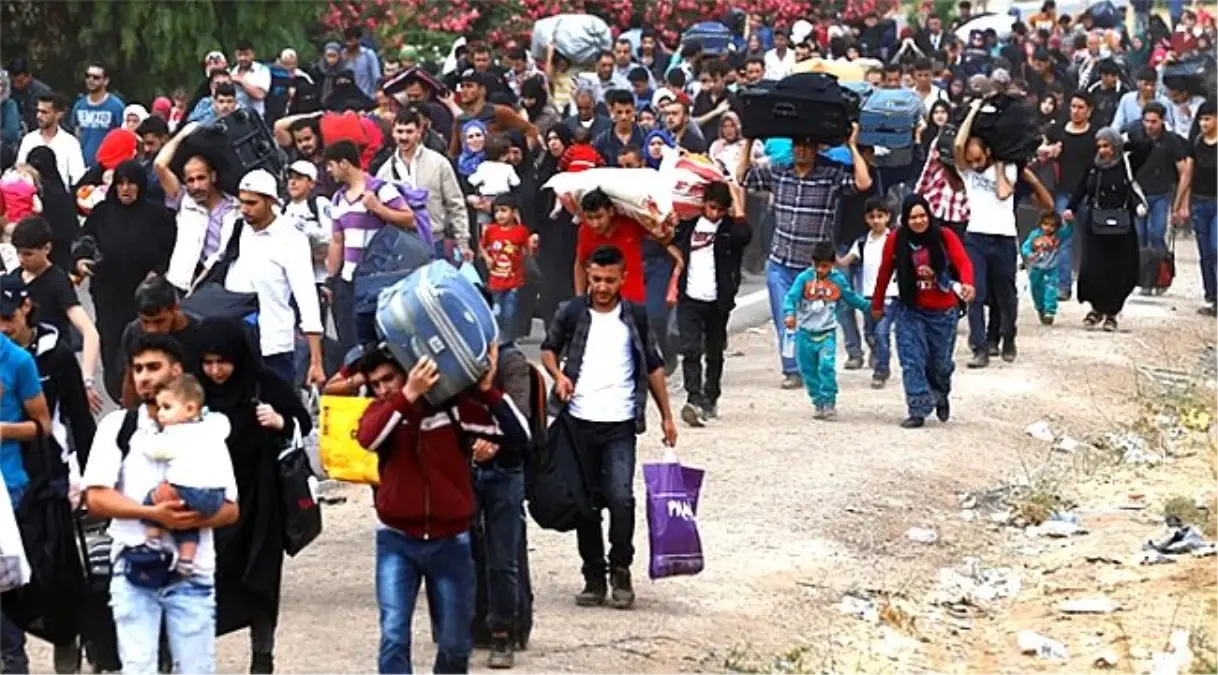 Son dakika: Milli Savunma Bakanlığı: Fırat Kalkanı, Zeytin Dalı, Barış Pınarı harekat bölgesine 580 bini aşkın Suriyeli mülteci geri döndü