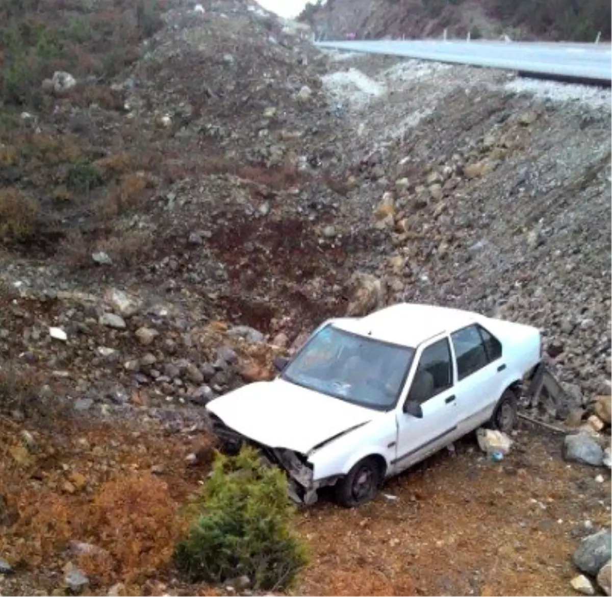 Tavşanlı\'da trafik kazası: 4 yaralı