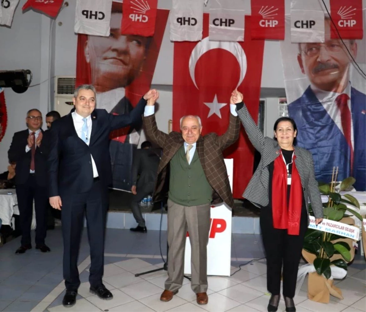 Alaşehir CHP\'de yeni başkan Hasçelik oldu
