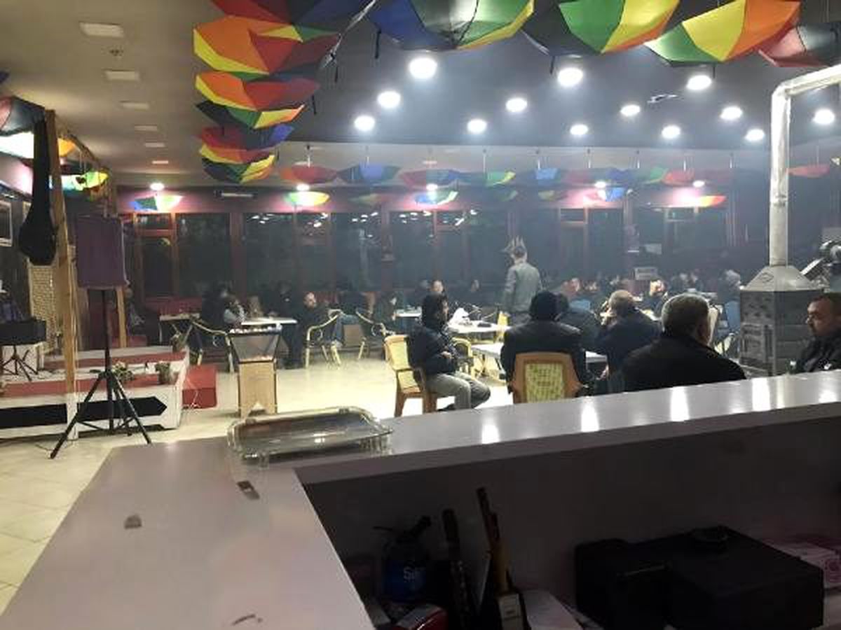 Düğün salonunda \'kumar\' oynamak çevre illerden otobüslerle gelmişler