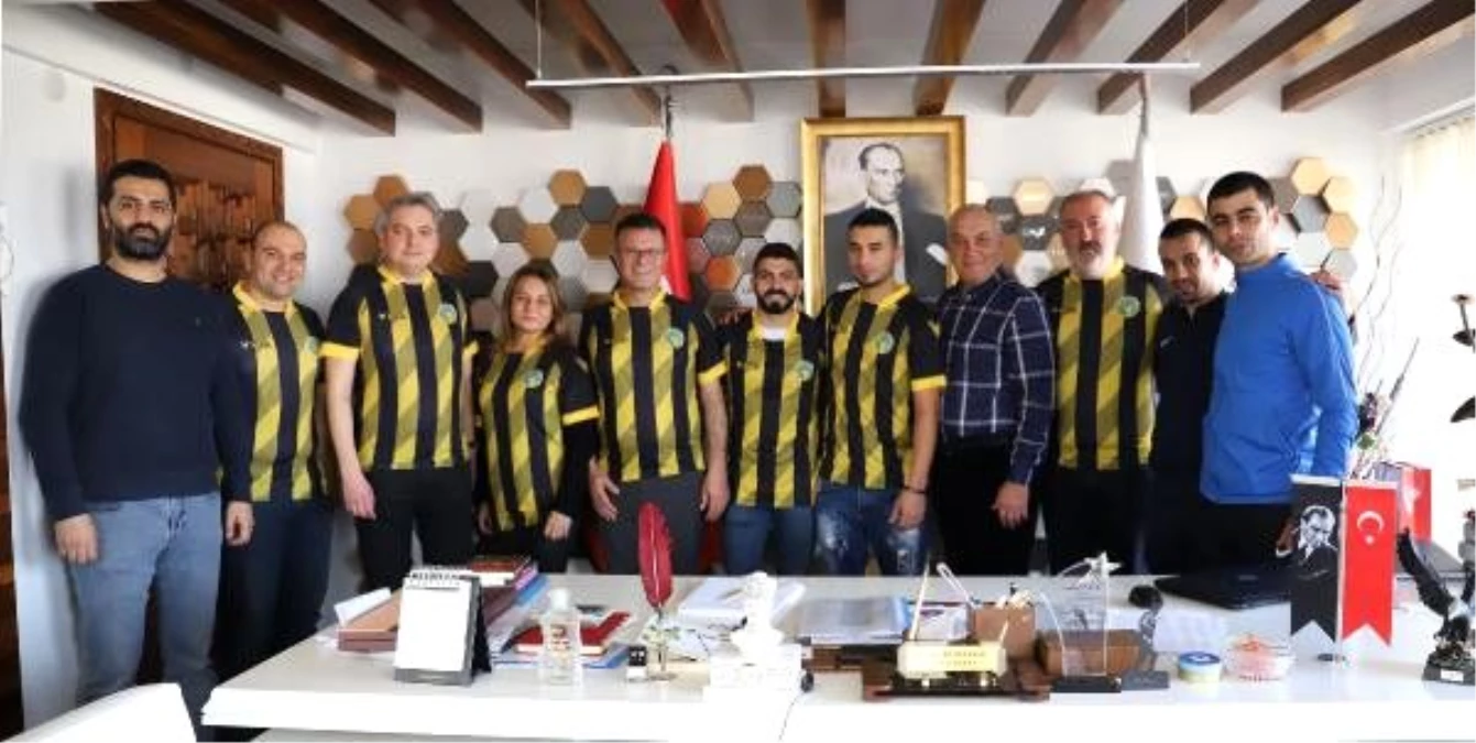 Eski Fenerbahçeli futbolcu Süper Amatör Lig\'de