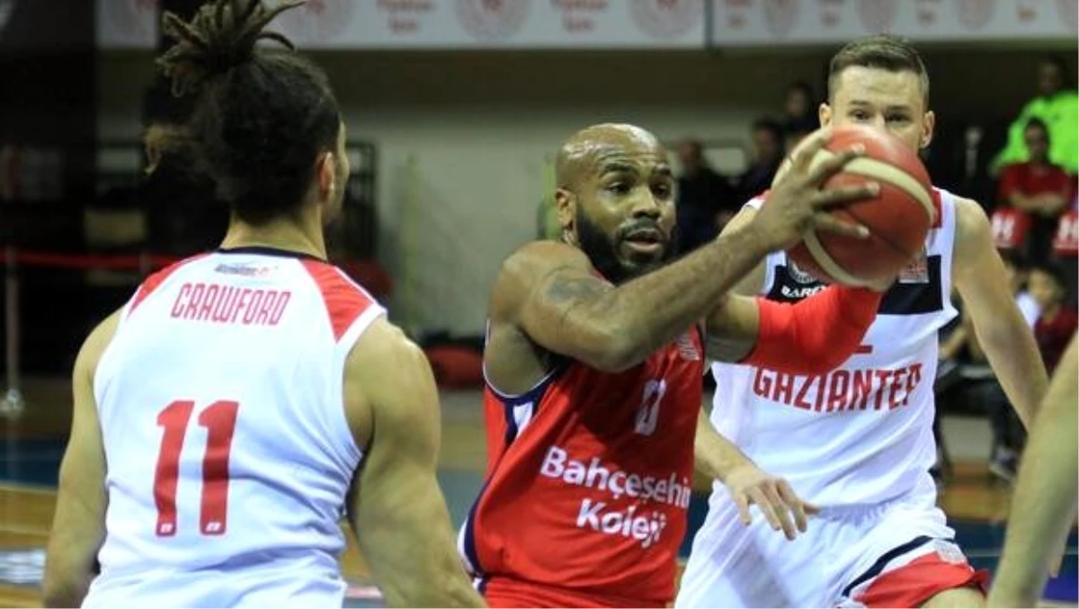 Gaziantep Basketbol: 90 - Bahçeşehir Koleji: 92