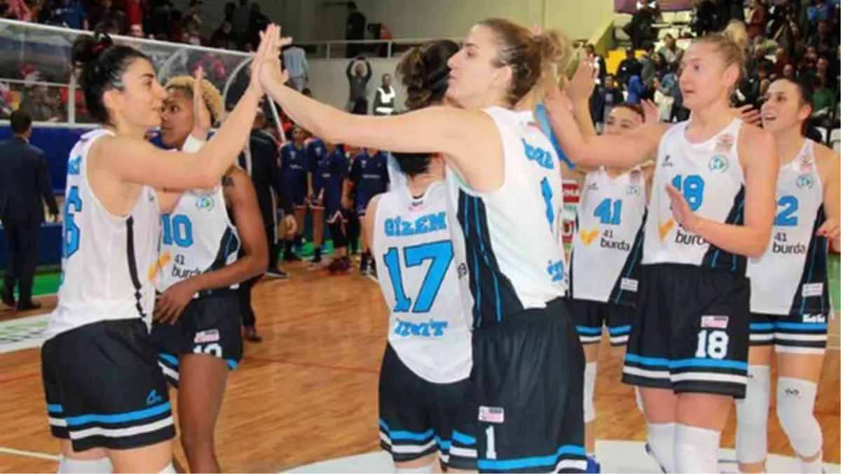 İzmit Belediyespor 81-69 Çankaya Üniversitesi