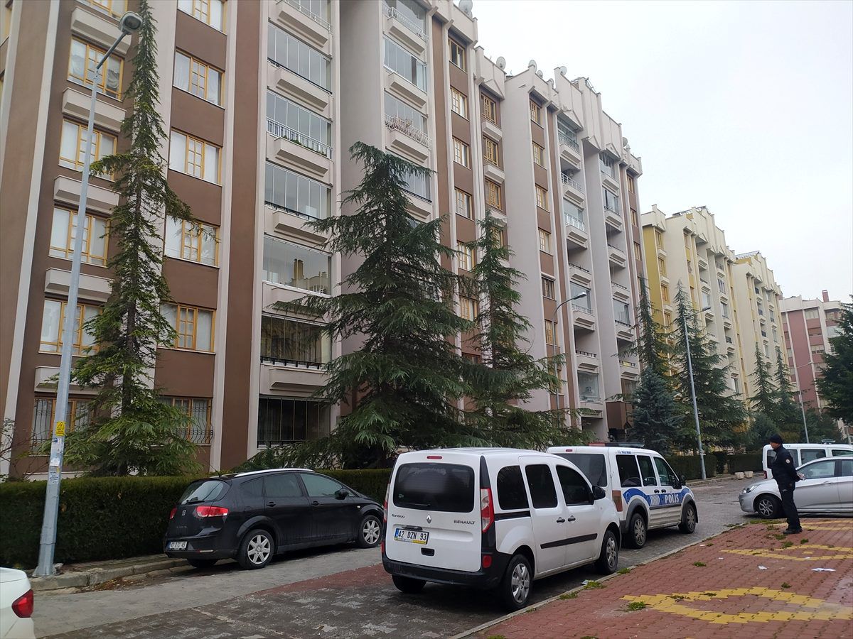 Konya\'da 7. kattan düşen kadın öldü