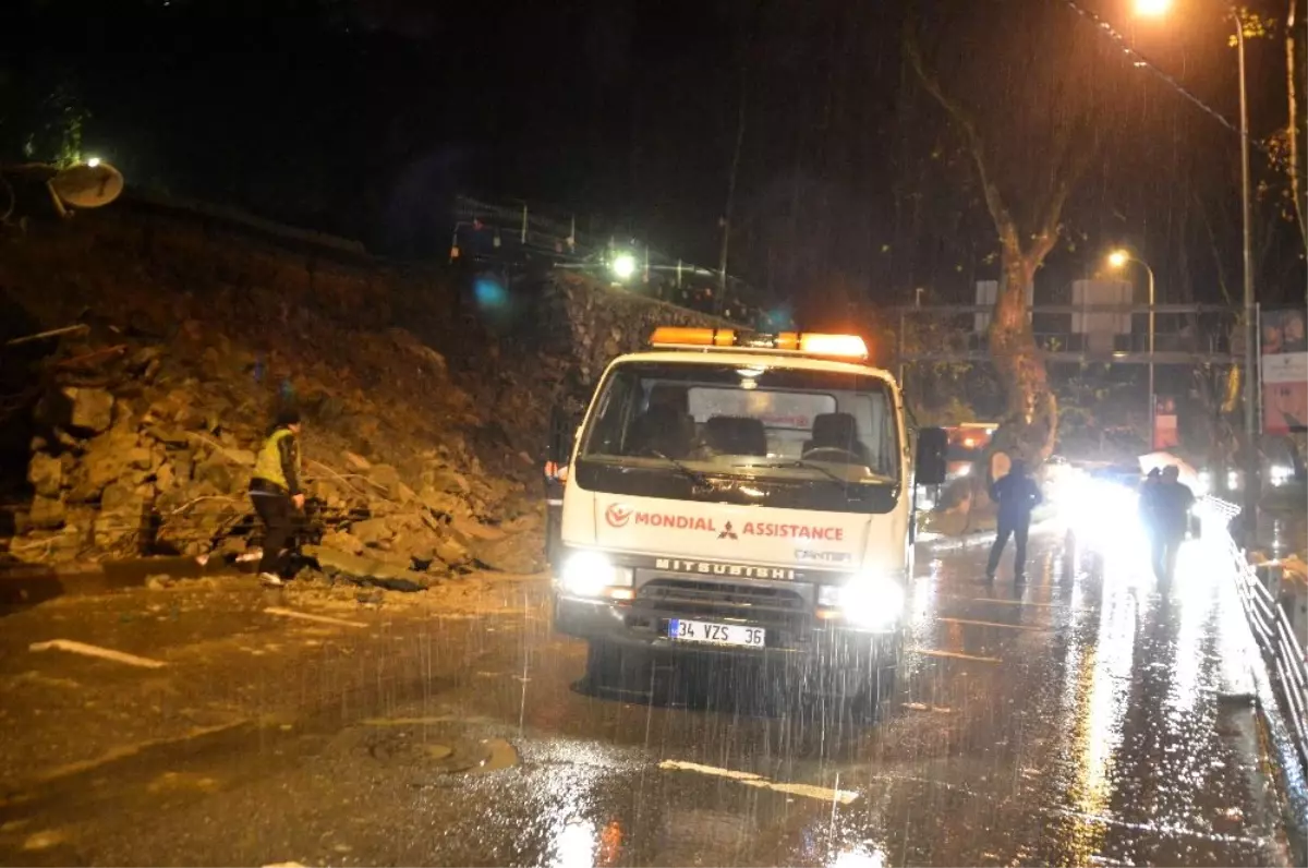 Sarıyer Çayırbaşı Tüneli girişinde istinat duvarı yıkıldı: Yol trafiğe kapatıldı