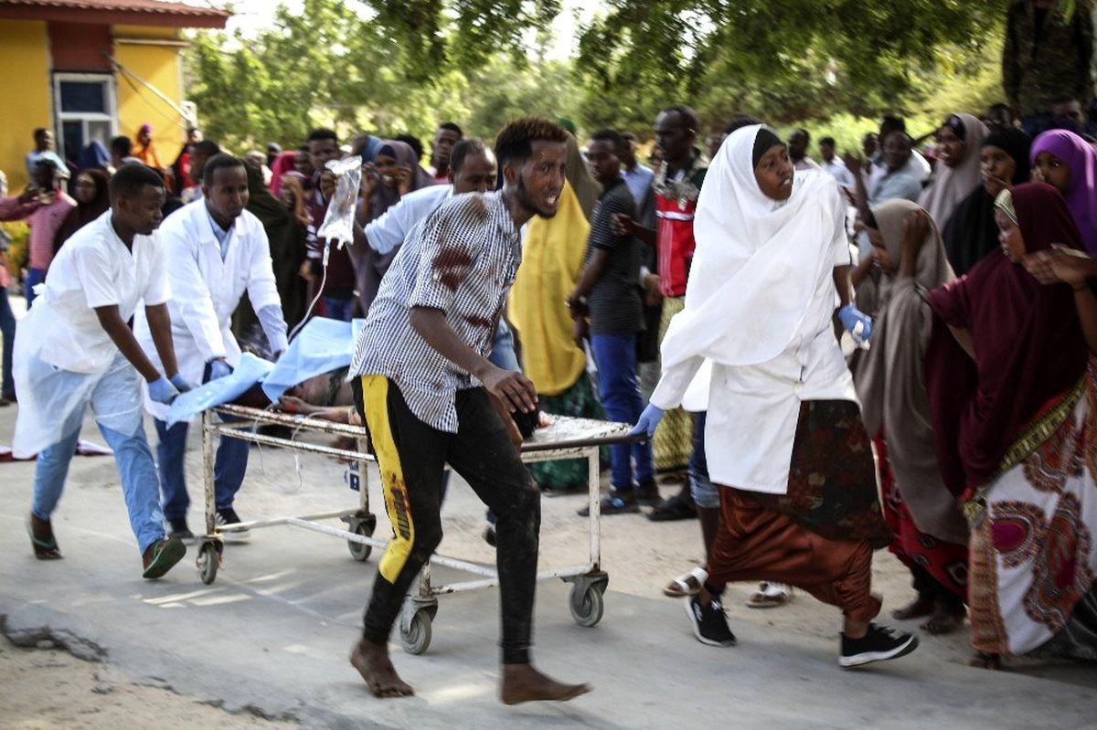 Somali\'de çok sayıda kişinin öldüğü saldırıyı terör örgütü Eş-Şebab üstlendi