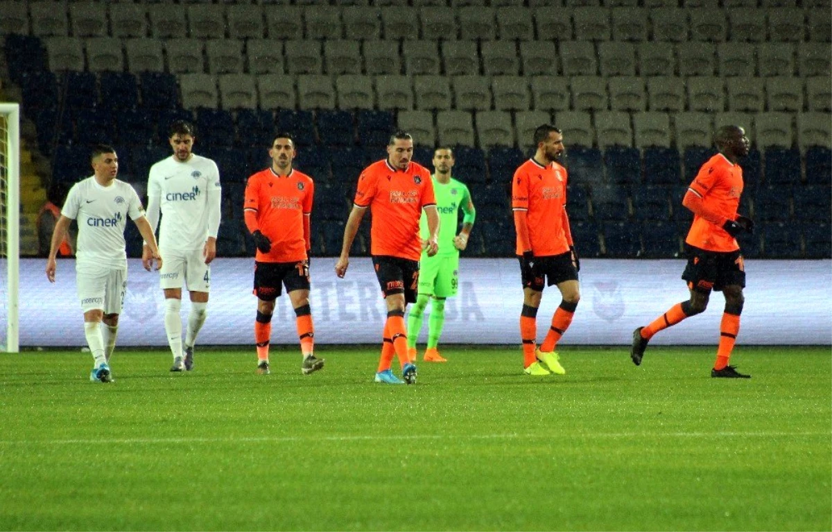 Süper Lig: Medipol Başakşehir: 5 - Kasımpaşa: 1 (Maç sonucu)