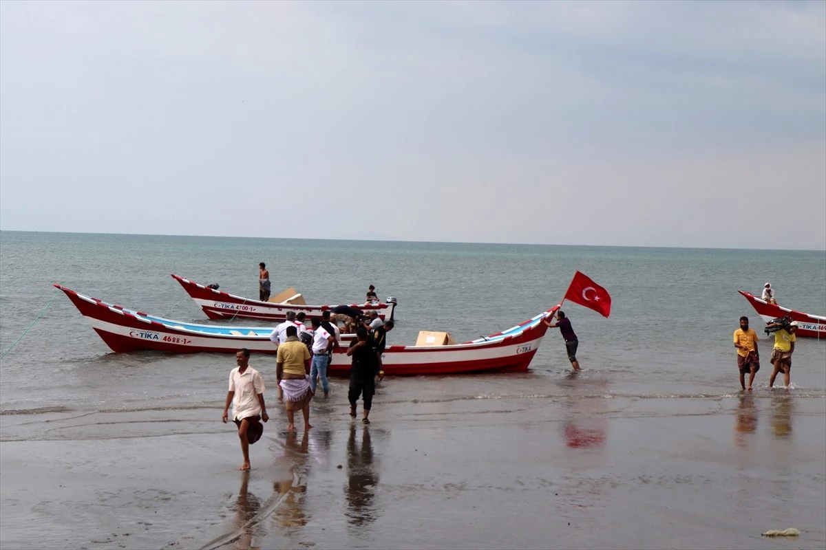 Yemenli balıkçılara TİKA\'dan tekne desteği