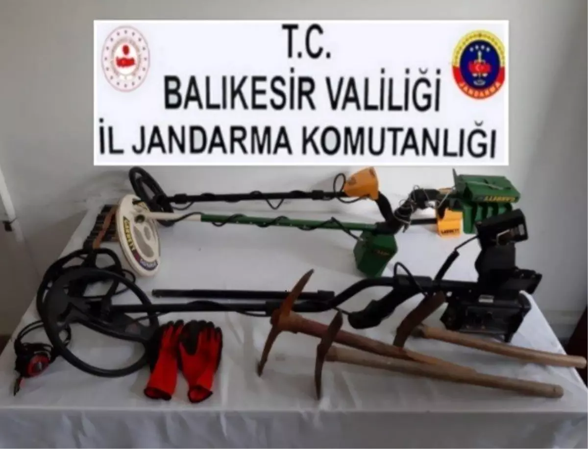 4 defineci kıskıvrak yakalandı