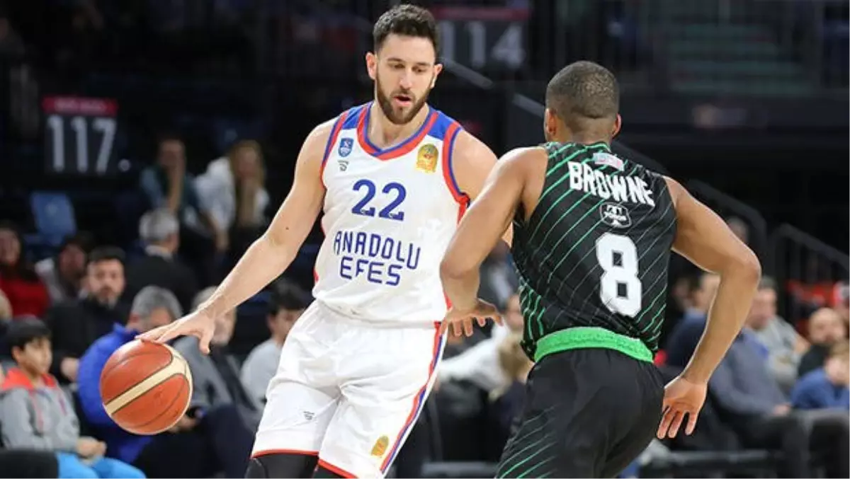 Anadolu Efes 89-83 Darüşşafaka Tekfen