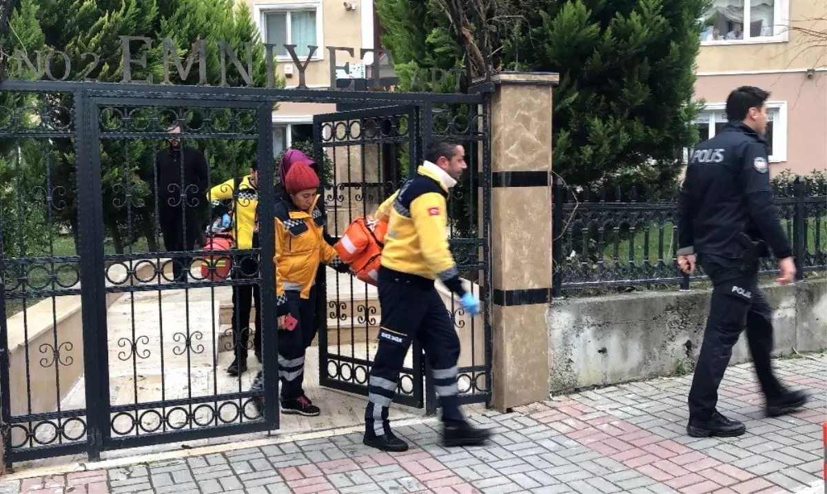 Beylikdüzü\'nde bir kadın, eşini silahla vurarak öldürdü.