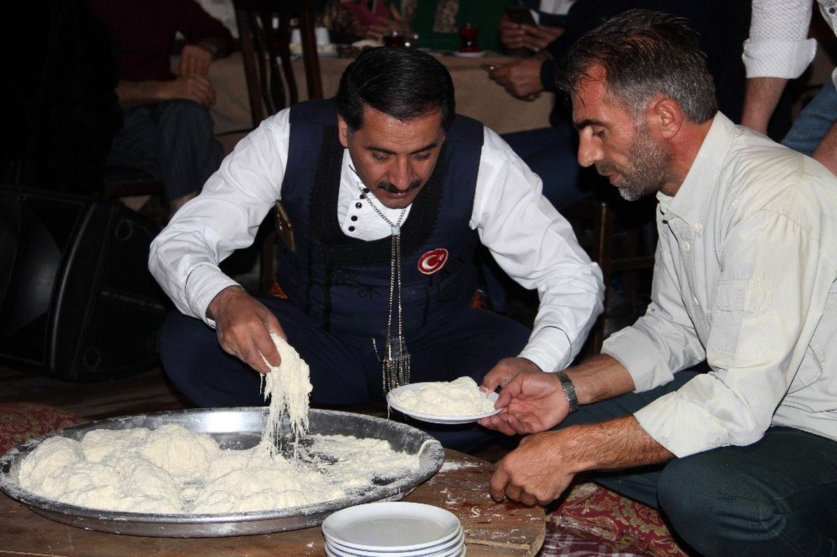 Bu helva sadece kış mevsiminde yapılıyor