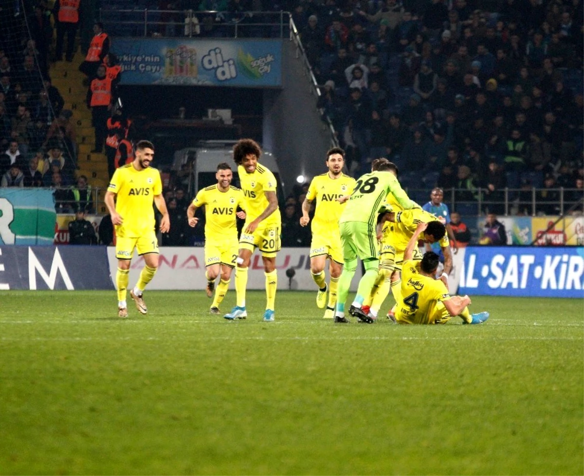 Çaykur Rizespor: 1 - Fenerbahçe: 2 (Maç sonucu)