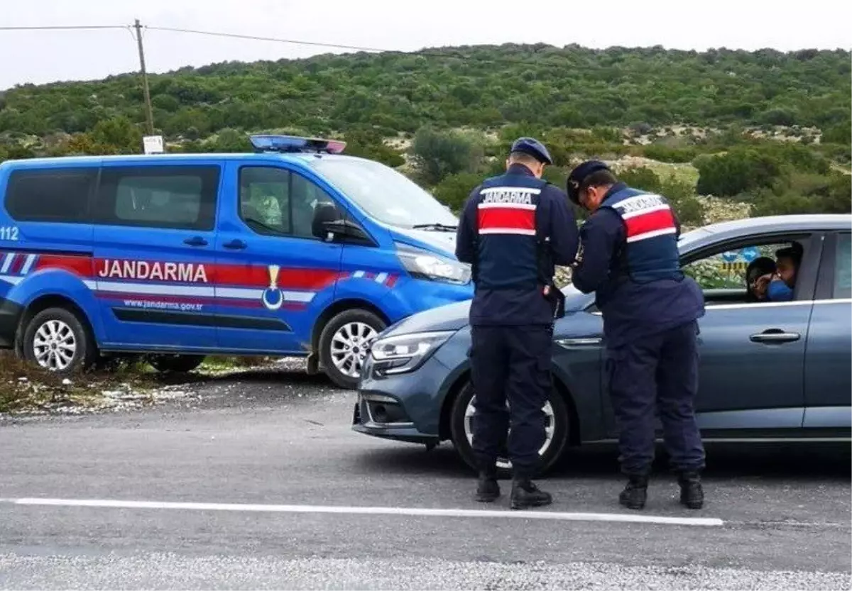 İzmir\'de jandarmanın huzur operasyonunda ceza yağdı