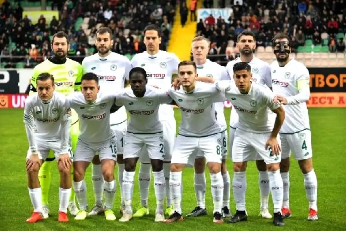 Konyaspor\'un 3 puan hasreti 11 maça çıktı