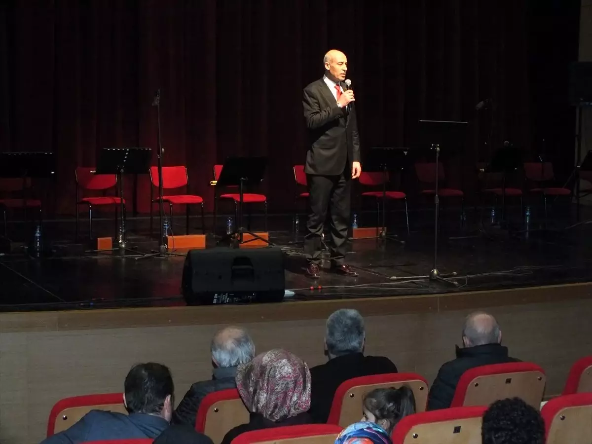 Sivas\'ta Ney Kulübü öğrencilerinden konser