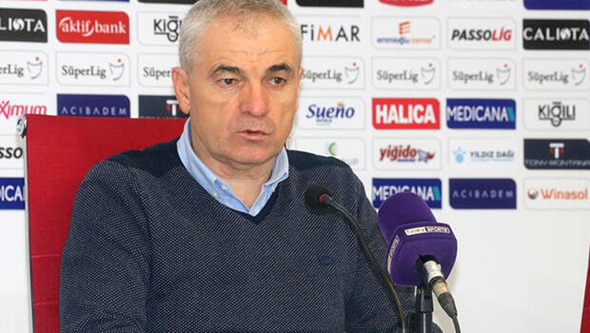 Sivasspor Teknik Direktörü Rıza Çalımbay\'dan şampiyonluk açıklaması!