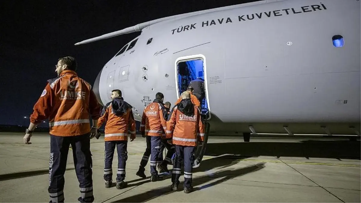 Somali\'deki bombalı saldırıda yaralananlar tedavi için Türkiye\'ye getiriliyor