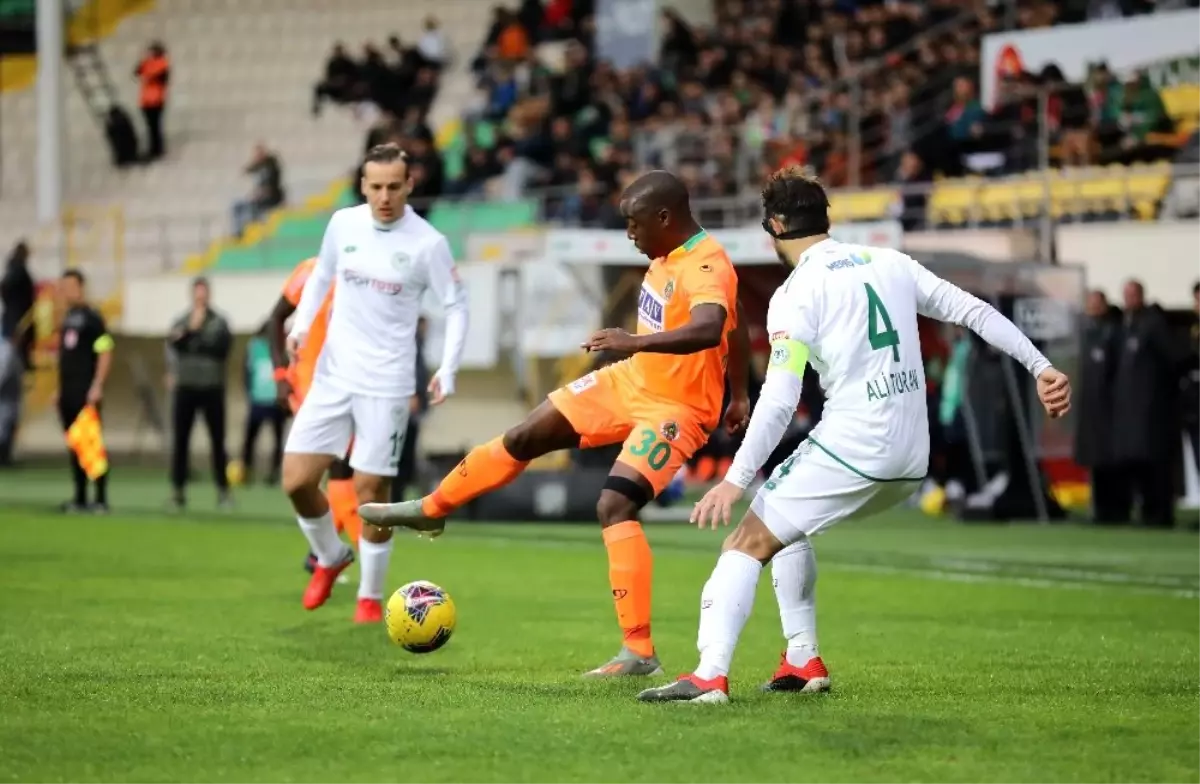 Süper Lig: Alanyaspor: 2 - Konyaspor: 1 (Maç sonucu)