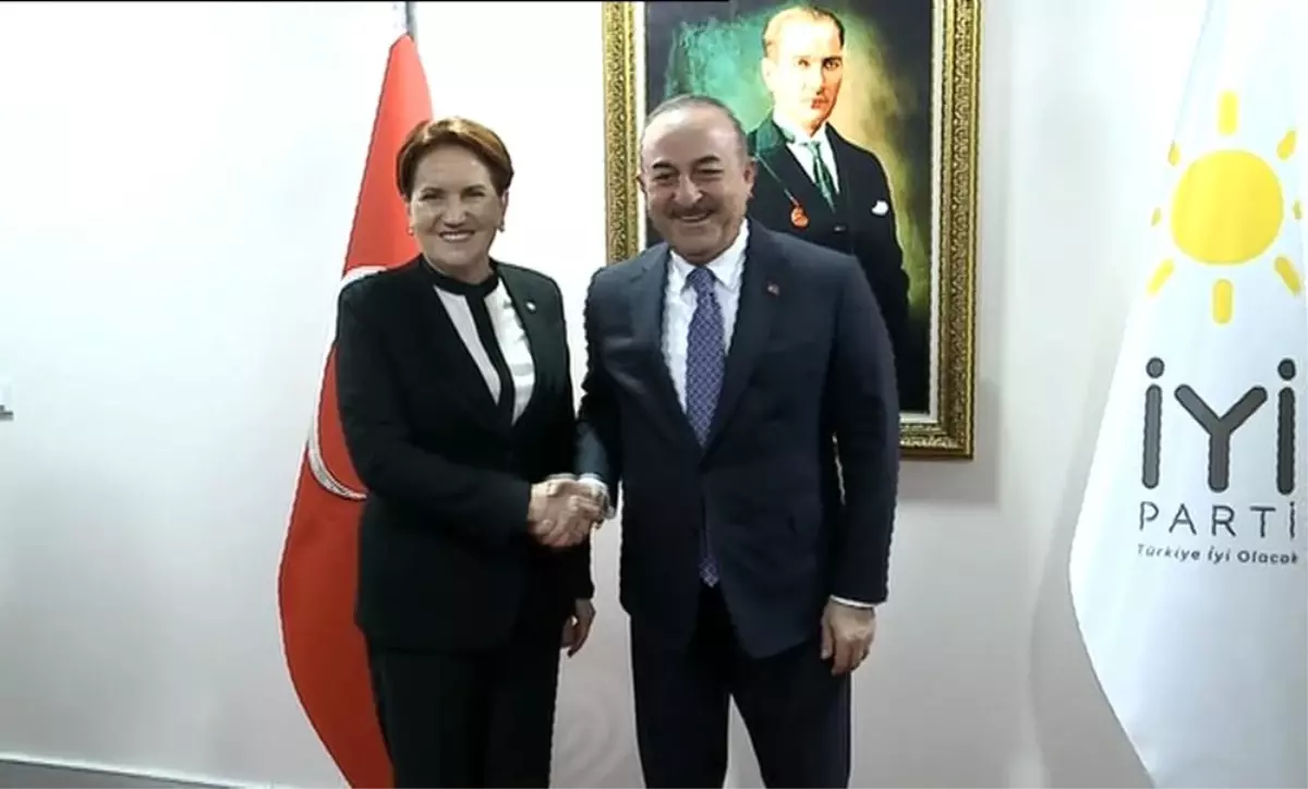 Bakan Çavuşoğlu İYİ Parti\'de