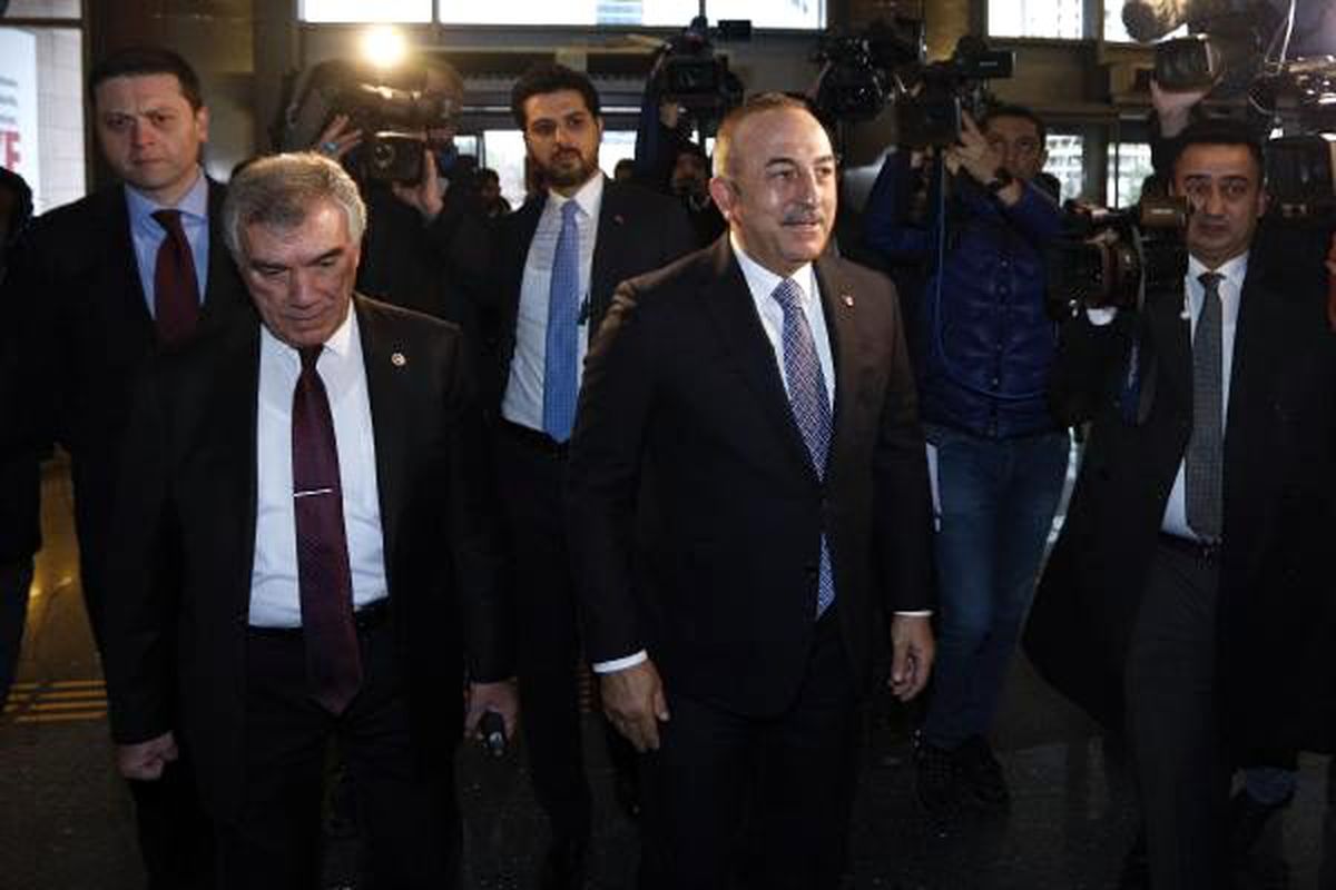 Bakan Çavuşoğlu\'ndan, Kılıçdaroğlu\'na \'tezkere\' ziyareti