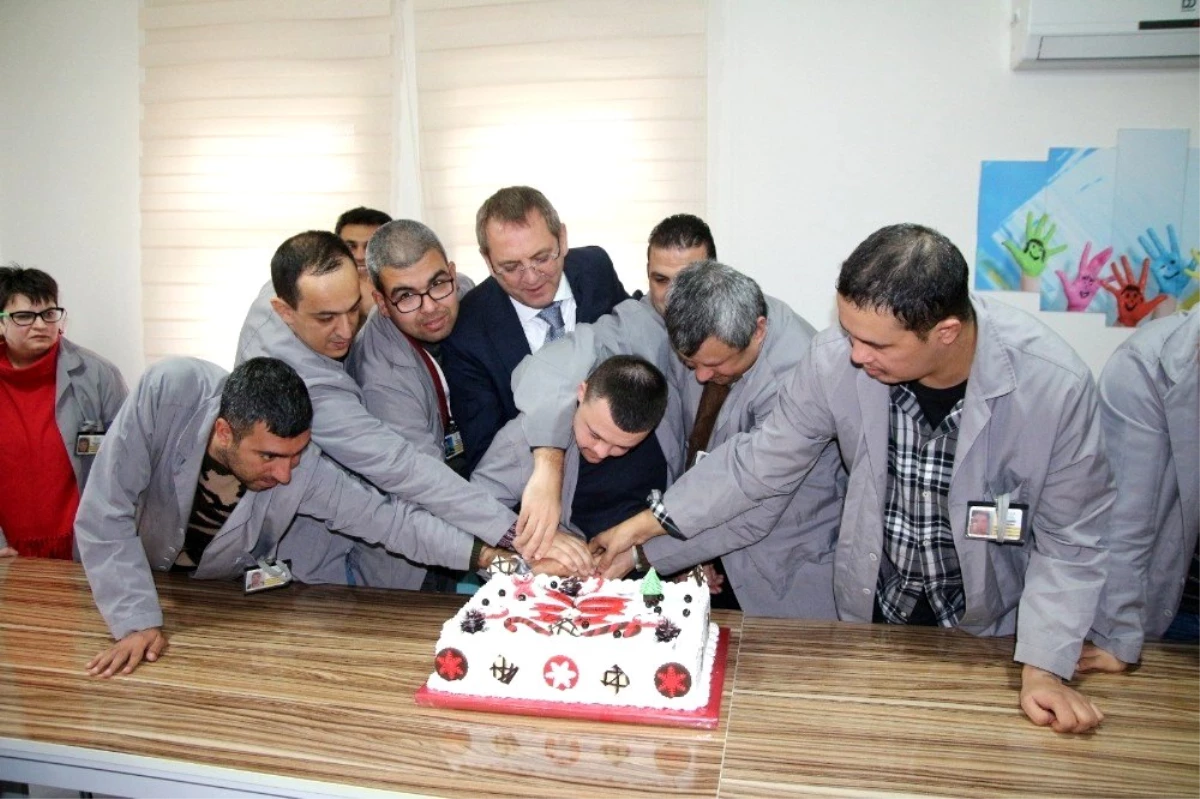 Başkan Ergin, engellilerle yılbaşı öncesinde tombala oynadı
