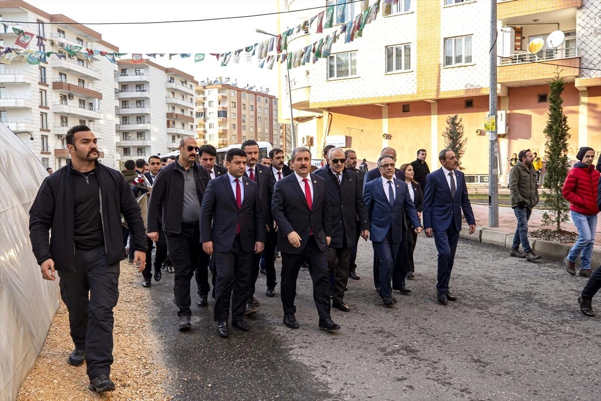 BBP Genel Başkanı Destici\'den Diyarbakır annelerine destek ziyareti Açıklaması