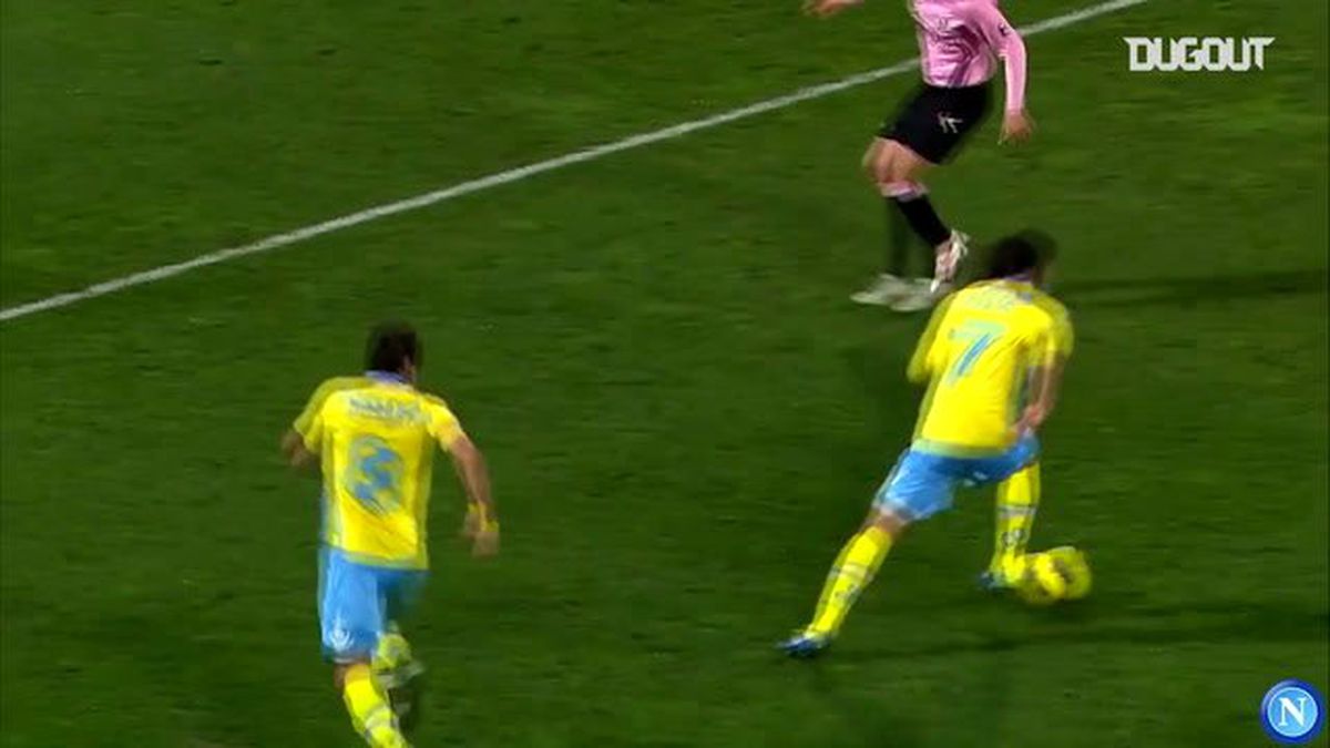 Cavani\'nin Palermo\'ya Harika Golü