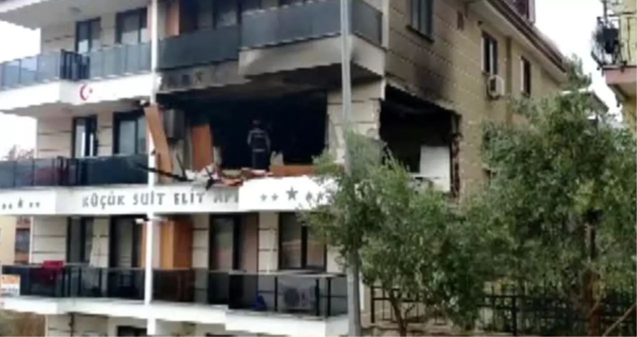 Denizli\'de bir apartmanda doğalgaz sızıntısı nedeniyle patlama meydana geldi 4 kişi yaralandı